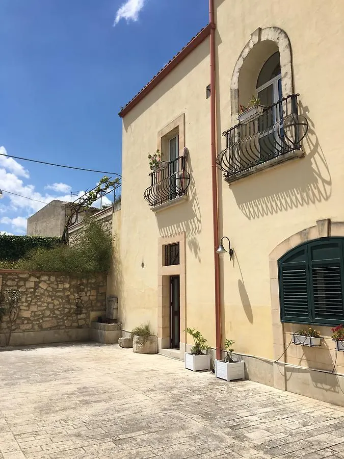 Le Fioriere Affittacamere E Casa Vacanze Ragusa 3*,